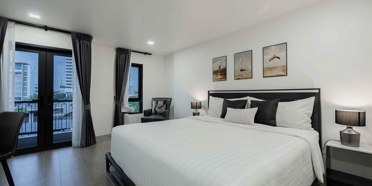 Deluxe Balcony Room