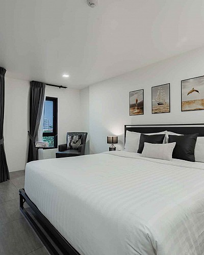 Deluxe Balcony Room